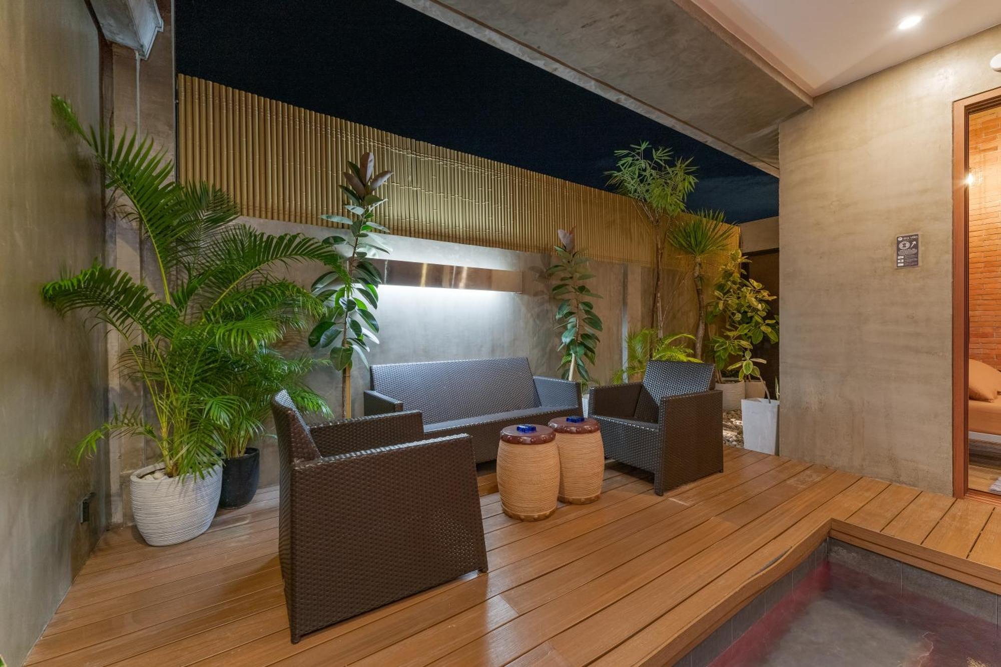 Isla Villa 1 Amazing Waterfall Pool House Near Beach, Bars & Restaurants มักตัน ภายนอก รูปภาพ